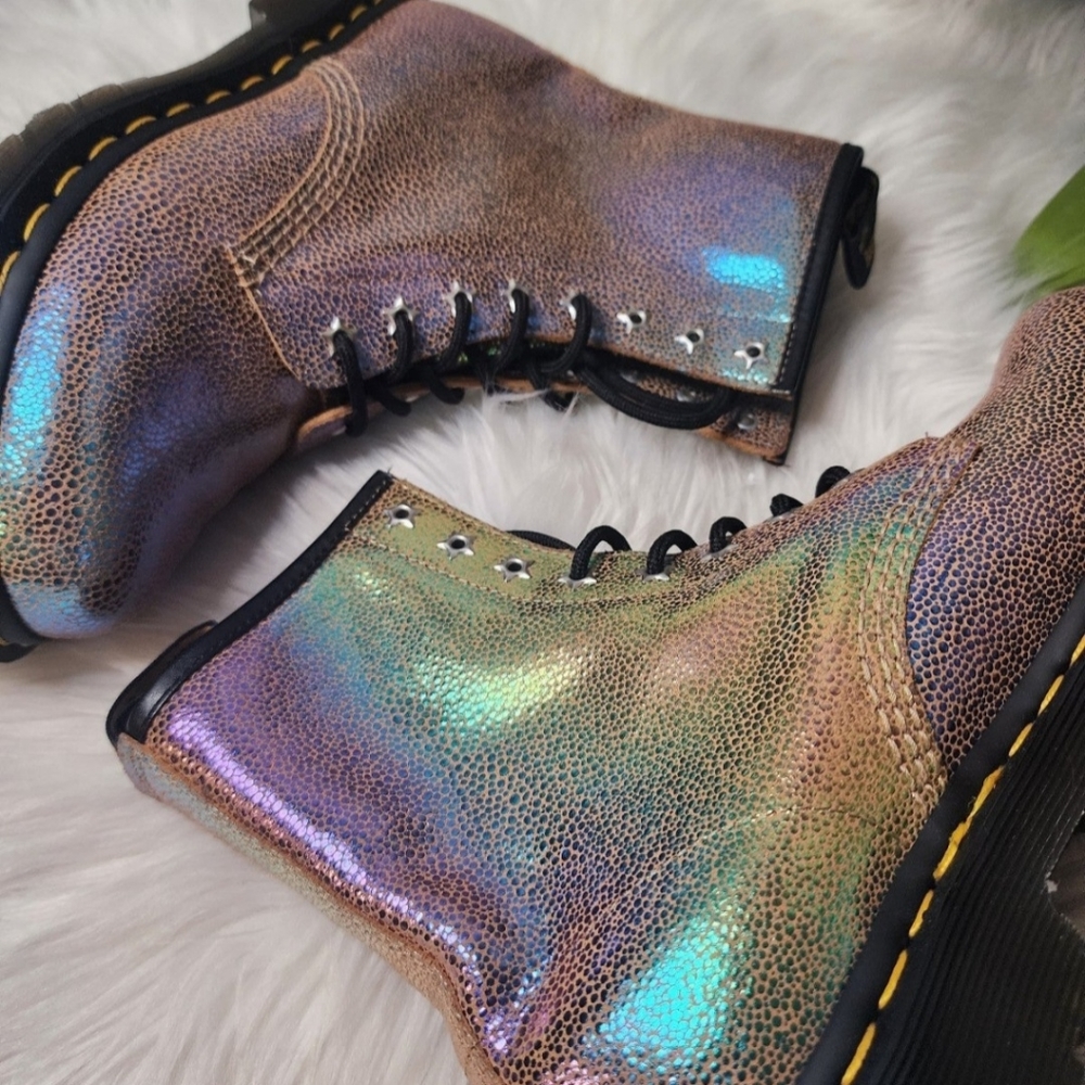 Dr. Martens 1460 Rainbow Ray Sand Rainbow Ray Women's shoes Size6 new - Picture 4 of 10